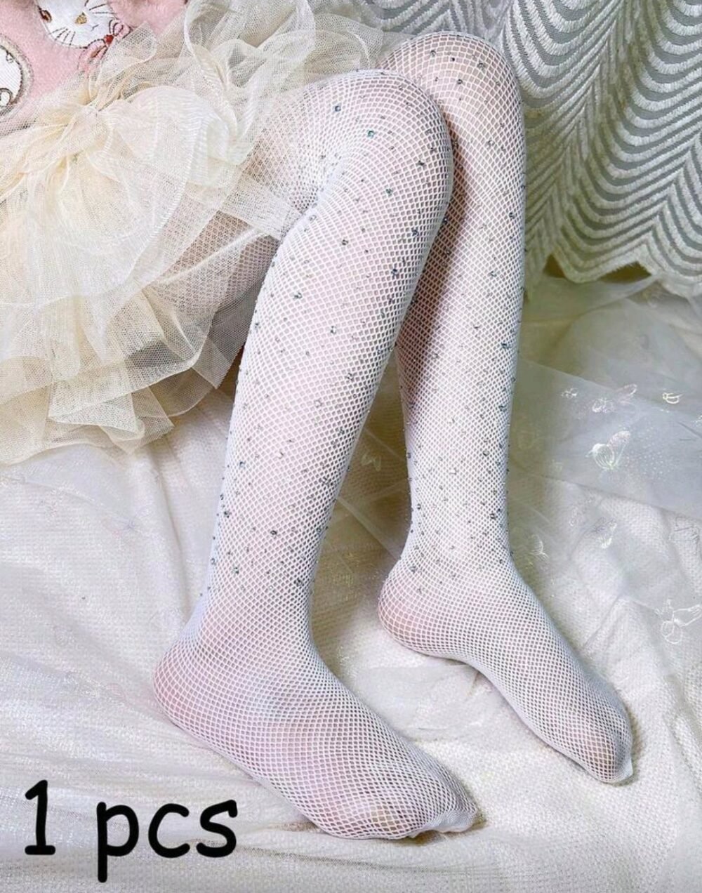 Shein rinestone available ,black,white
free size - Image 3