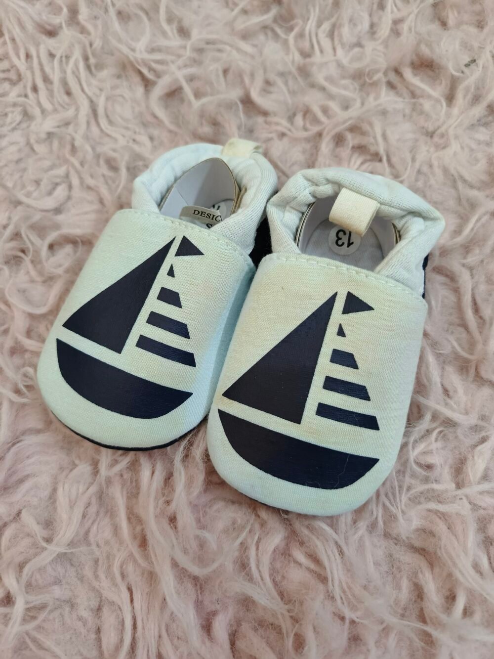 Patpat kids booties size 12 month - Image 1