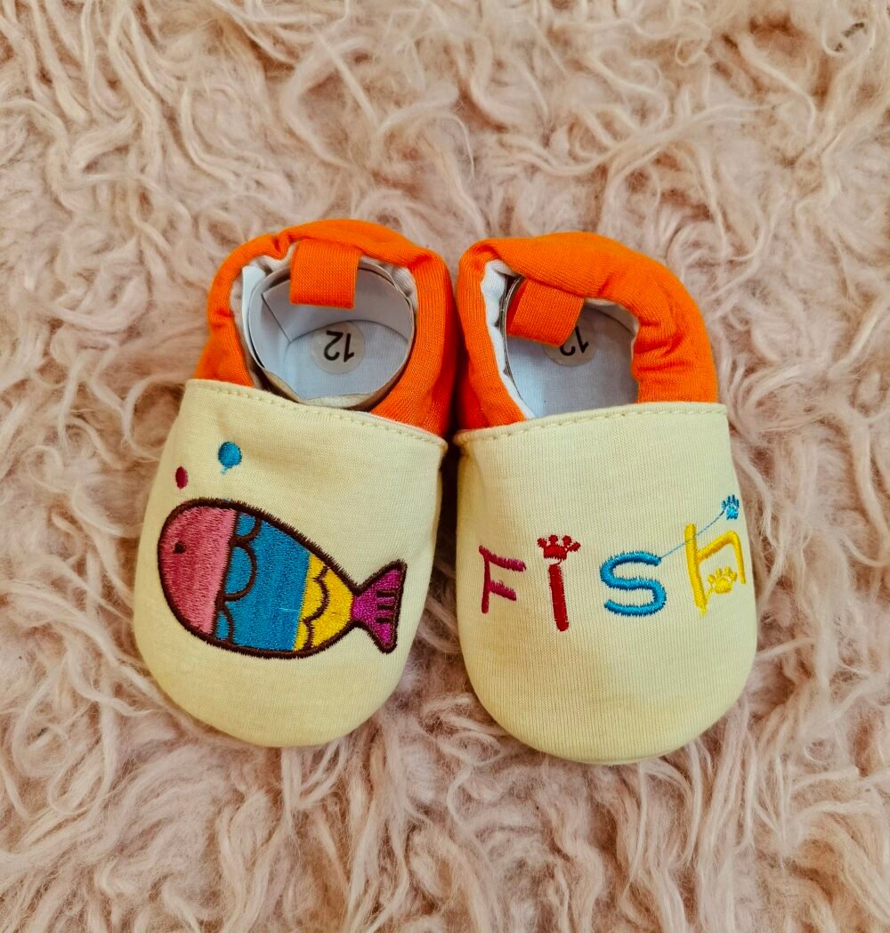 2025/08/1000951452-scaled.jpg Patpat kids booties size6-12 month - Image 1