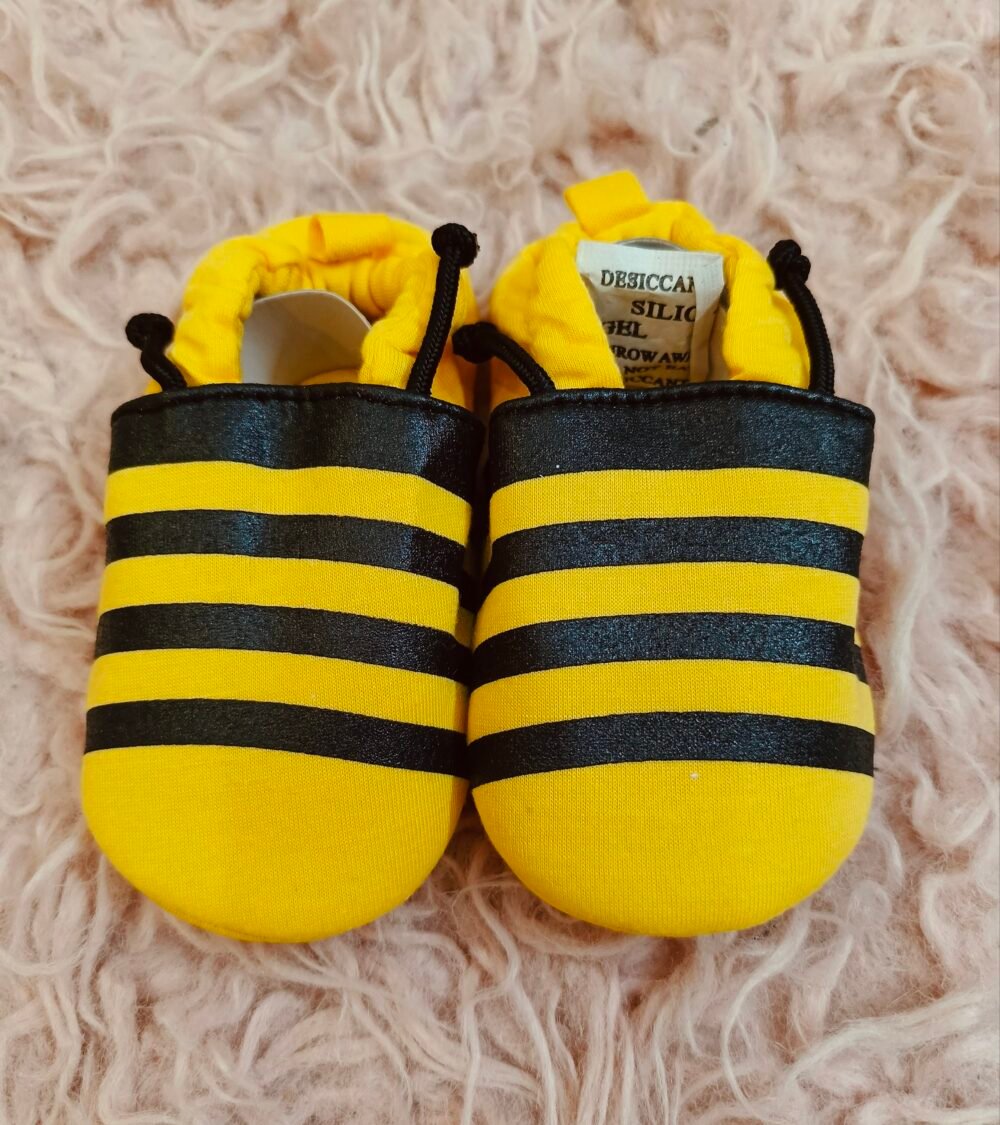 2025/08/1000951458-scaled.jpg Patpat kids booties size12_18month - Image 1