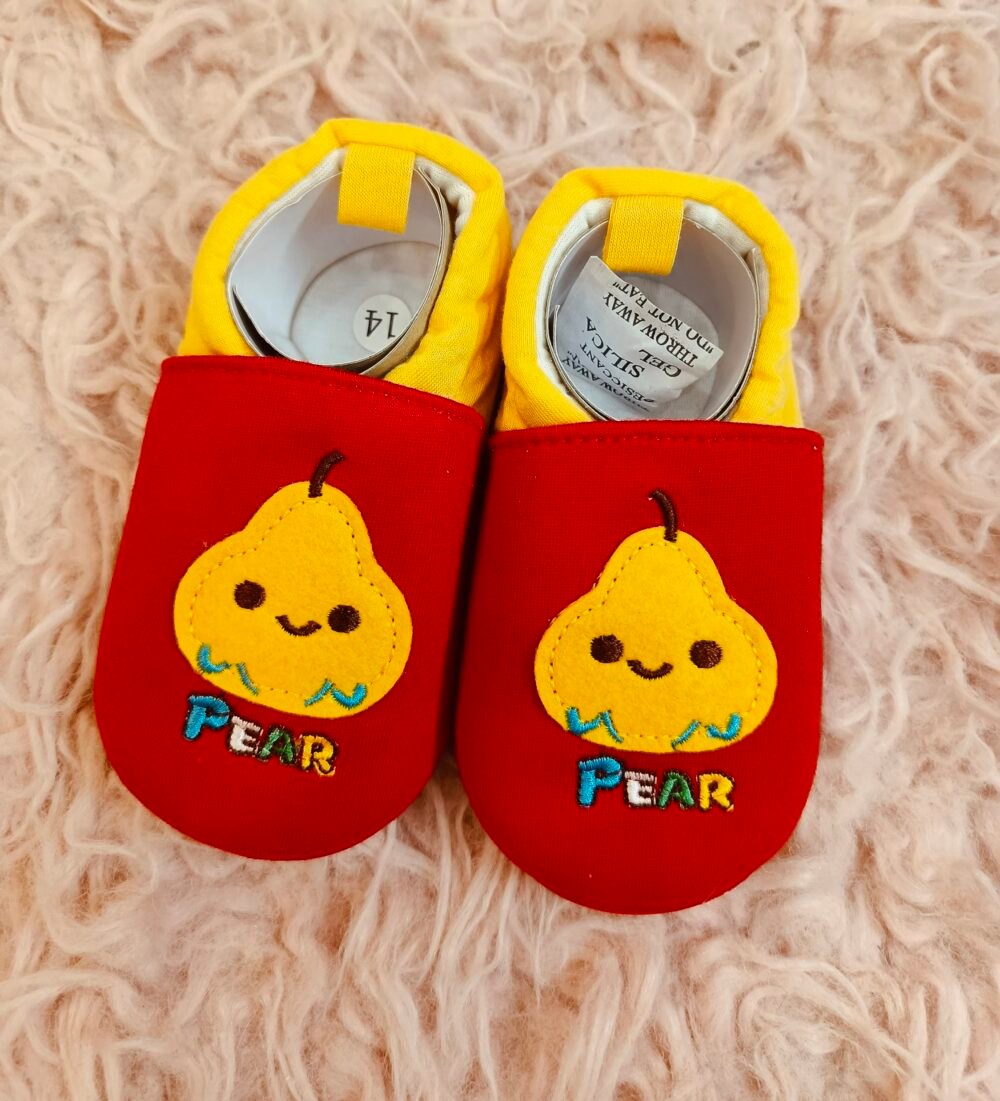 2025/08/1000951462-scaled.jpg Patpat kids booties size12_18month - Image 1