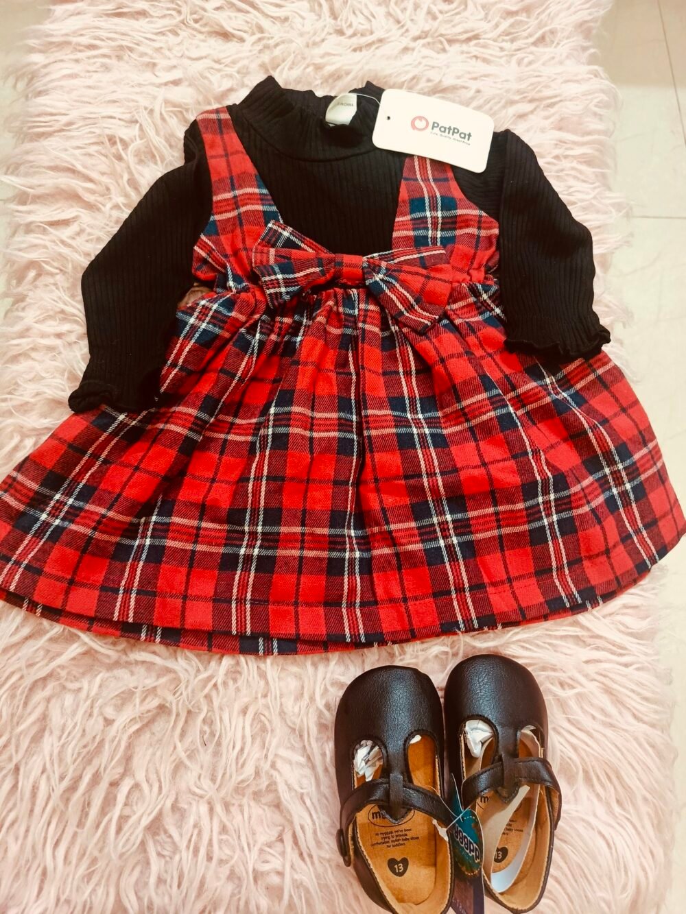 patpat baby girl dress and shoes set
1year size - Image 2