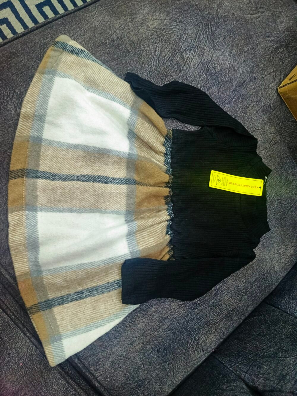 Shein baby girl 
1 year
6-12 month - Image 2