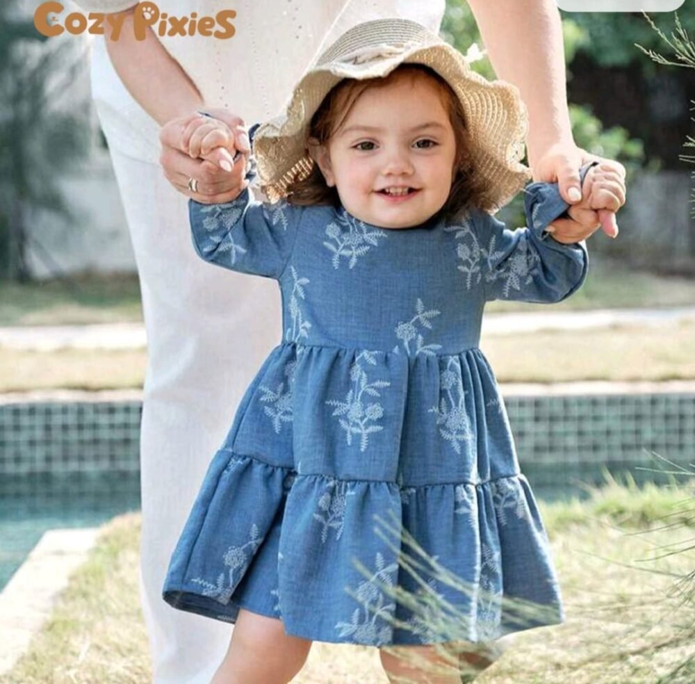 Shein baby girl summer dress
6-9 momths
1-3yr - Image 1