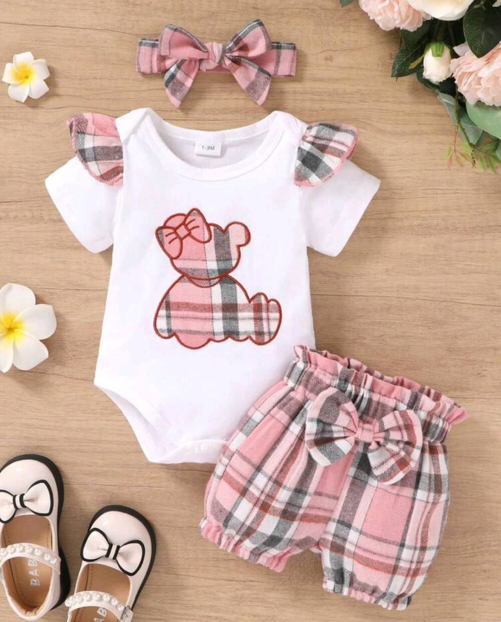Shein baby girl set 
size 1-2 yr
 1year - Image 1