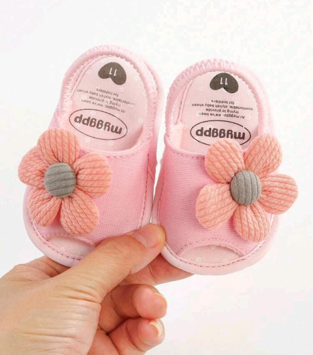 2026/07/1000073411.jpg Baby girl slippers best for summer
season antislip sole 6-18 month - Image 1