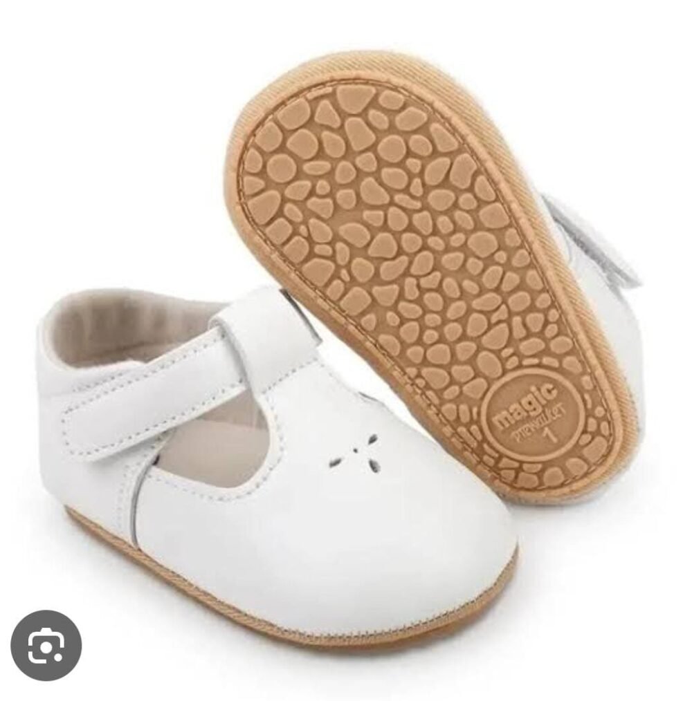 Baby Girl Moccasins Princess Sparkly Premium Lightweight Soft Sole Prewalker Toddler Shoes
size6-18 month - Image 1
