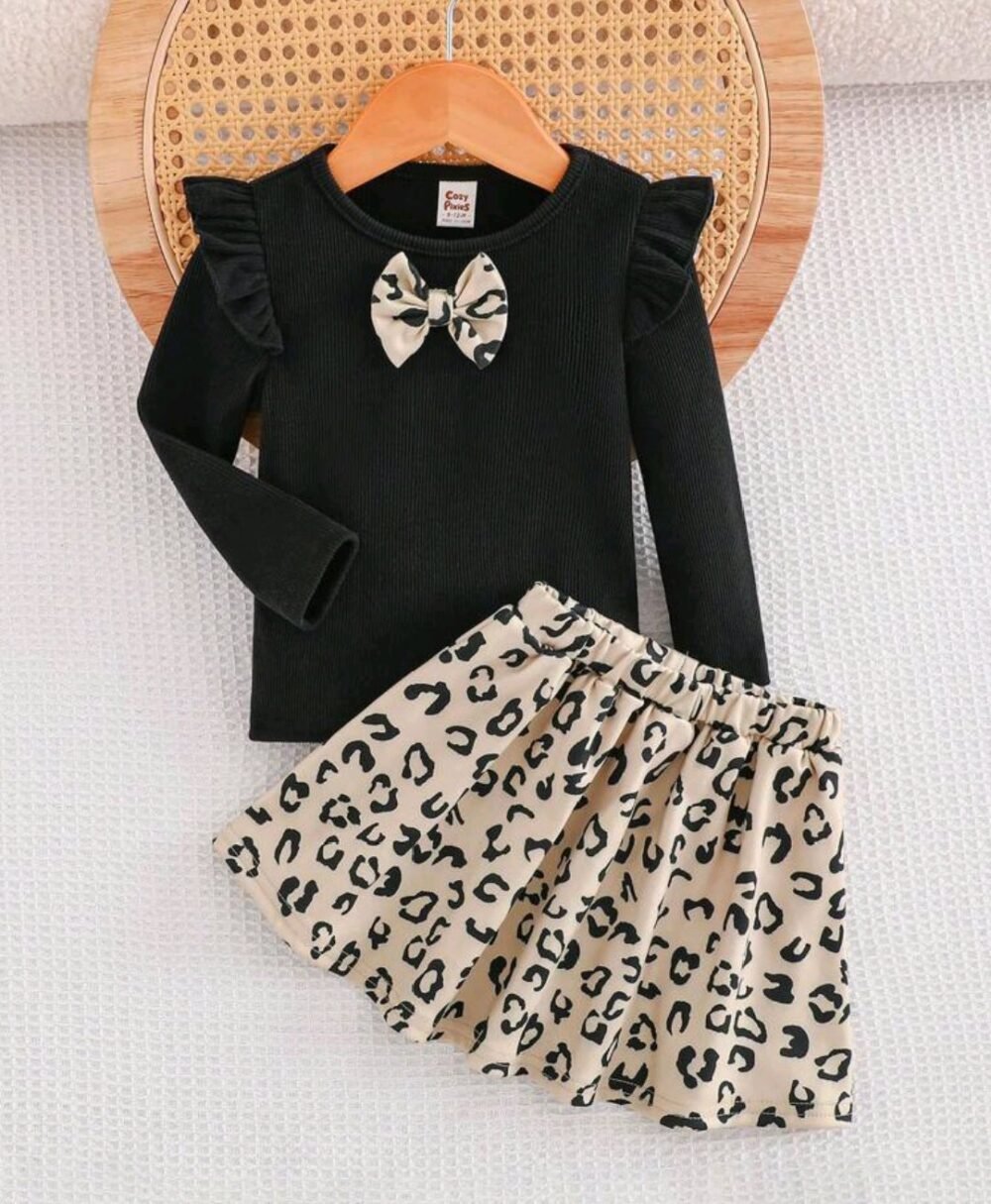 2pcs Baby Girl Contrast Color Big Bow Collar Ruffle Sleeve Top And Leopard Print A-Line Skirt Clothes Set - Image 1