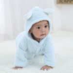 Soft and warm fleece romper with a cute bear-ear hood, perfect for keeping your little one warm and comfy during chilly days. 🧸❄️
6-12 month - Image 2