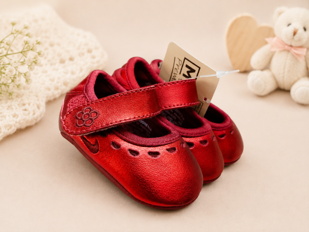 Beautiful metalic newborn baby pumps0 till 6 month - Image 1
