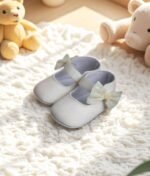 Baby girl adorable bow shoes